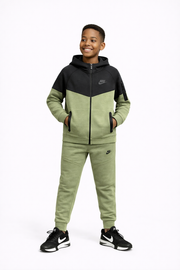 TECH FLEECE 2024 COCUK TAKIM - SIYAH/A.YESIL