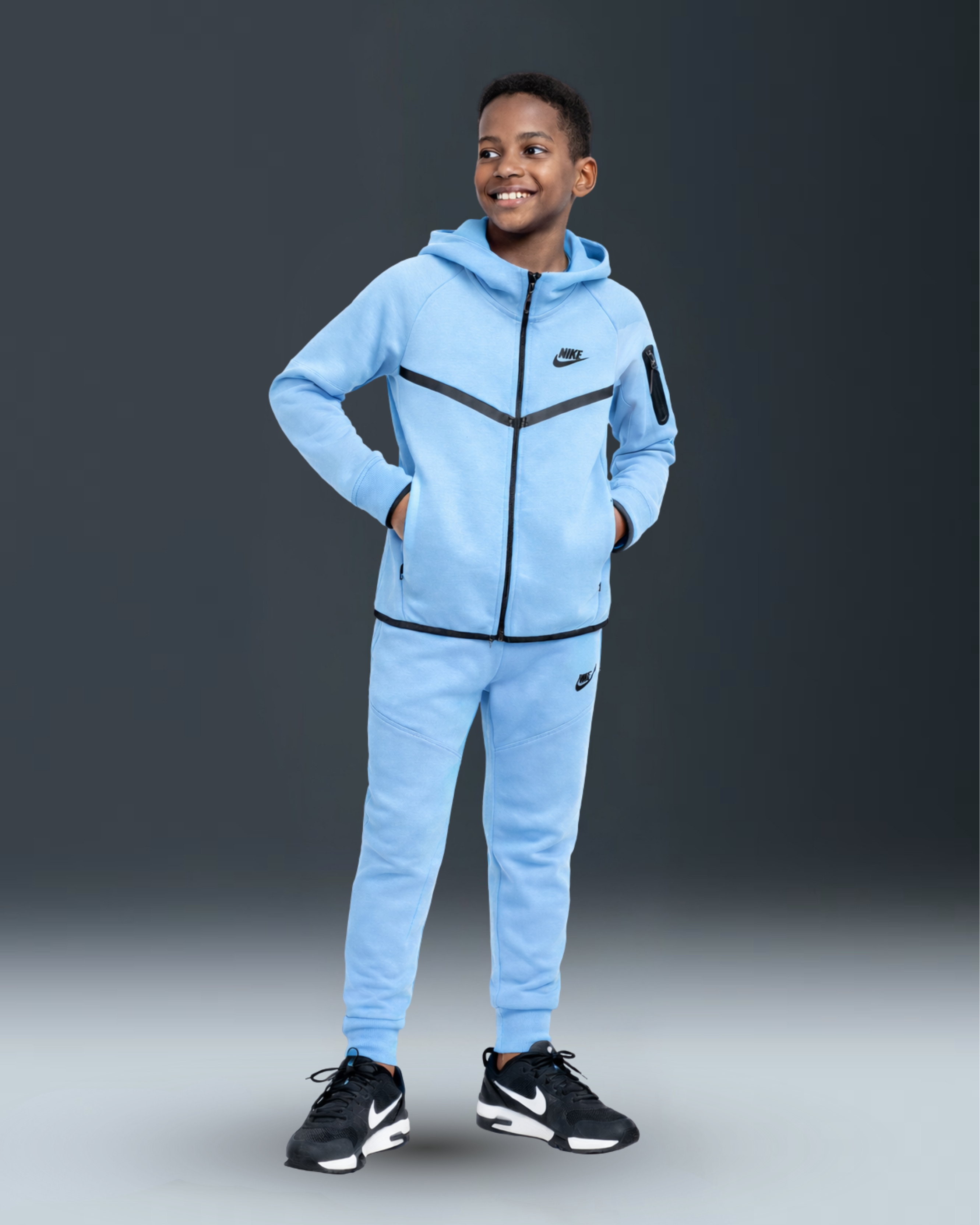 TECH FLEECE 2025 COCUK TAKIM - A.MAVI