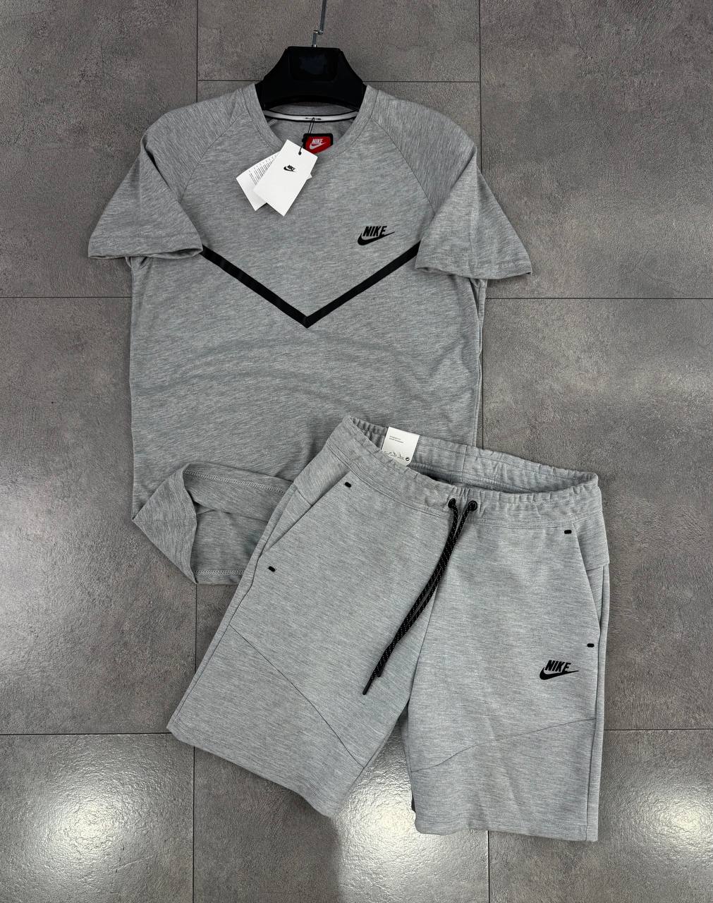 TECH FLEECE YAZLIK TAKIM - GRI