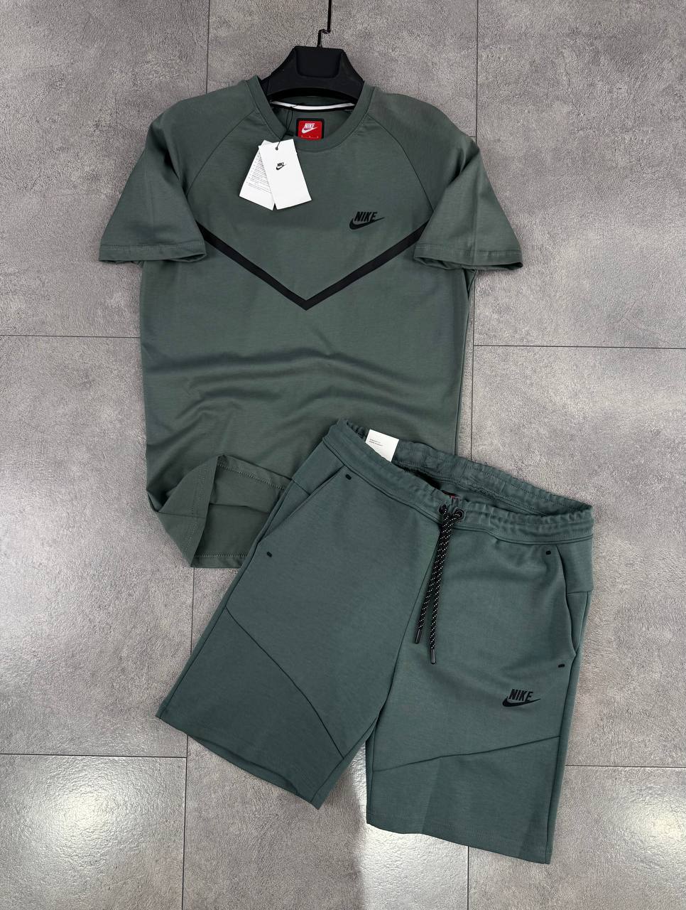 TECH FLEECE YAZLIK TAKIM - HAKI