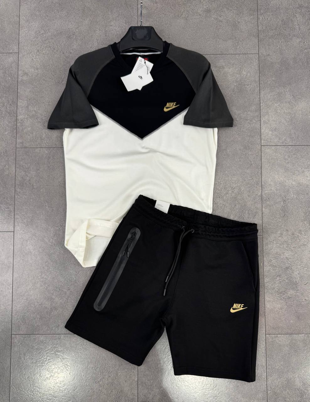 TECH FLEECE YAZLIK TAKIM - BEYAZ/SIYAH G