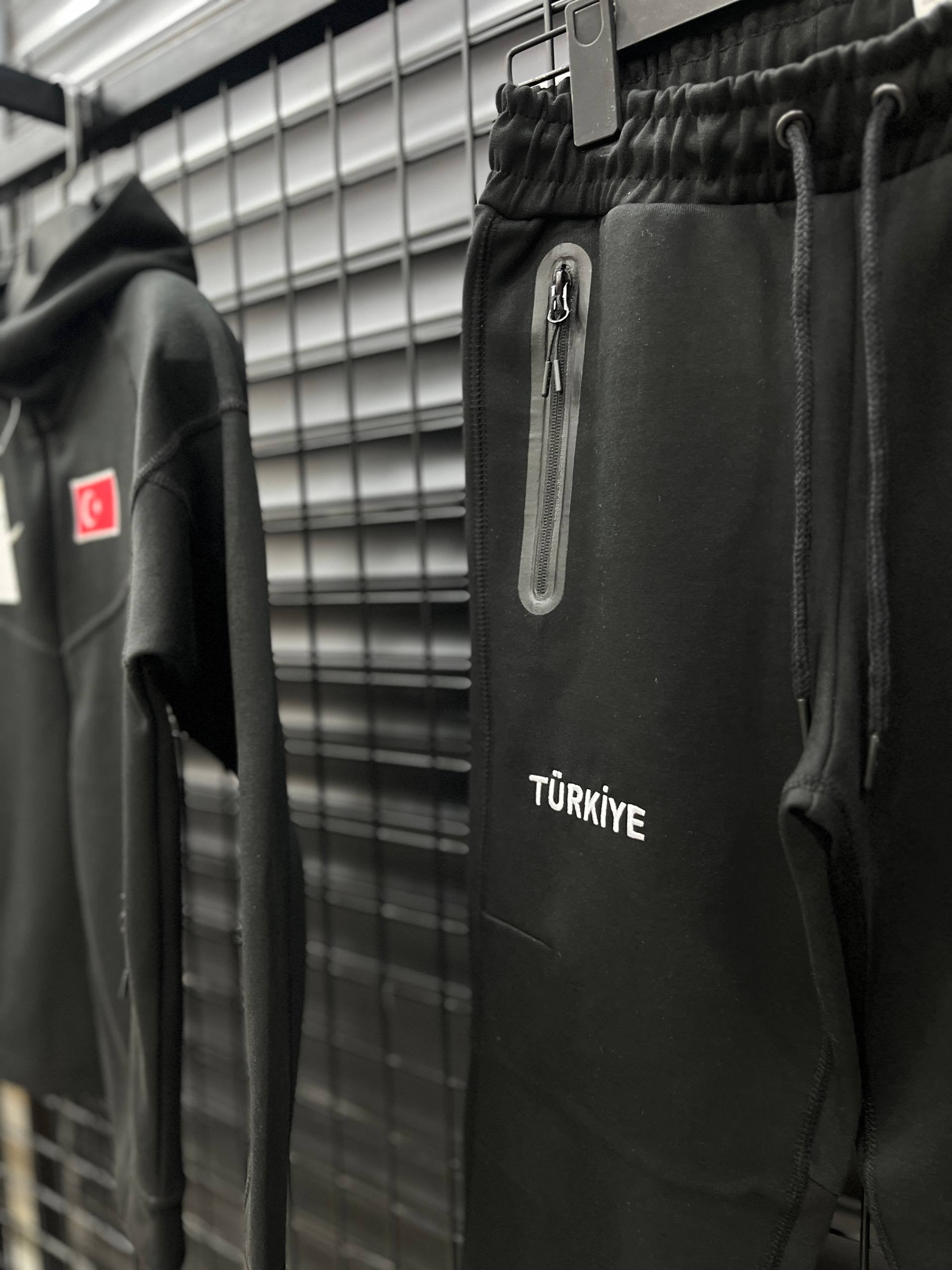 TURKIYE TECH FLEECE ERKEK ÇOCUK TAKIM - SİYAH