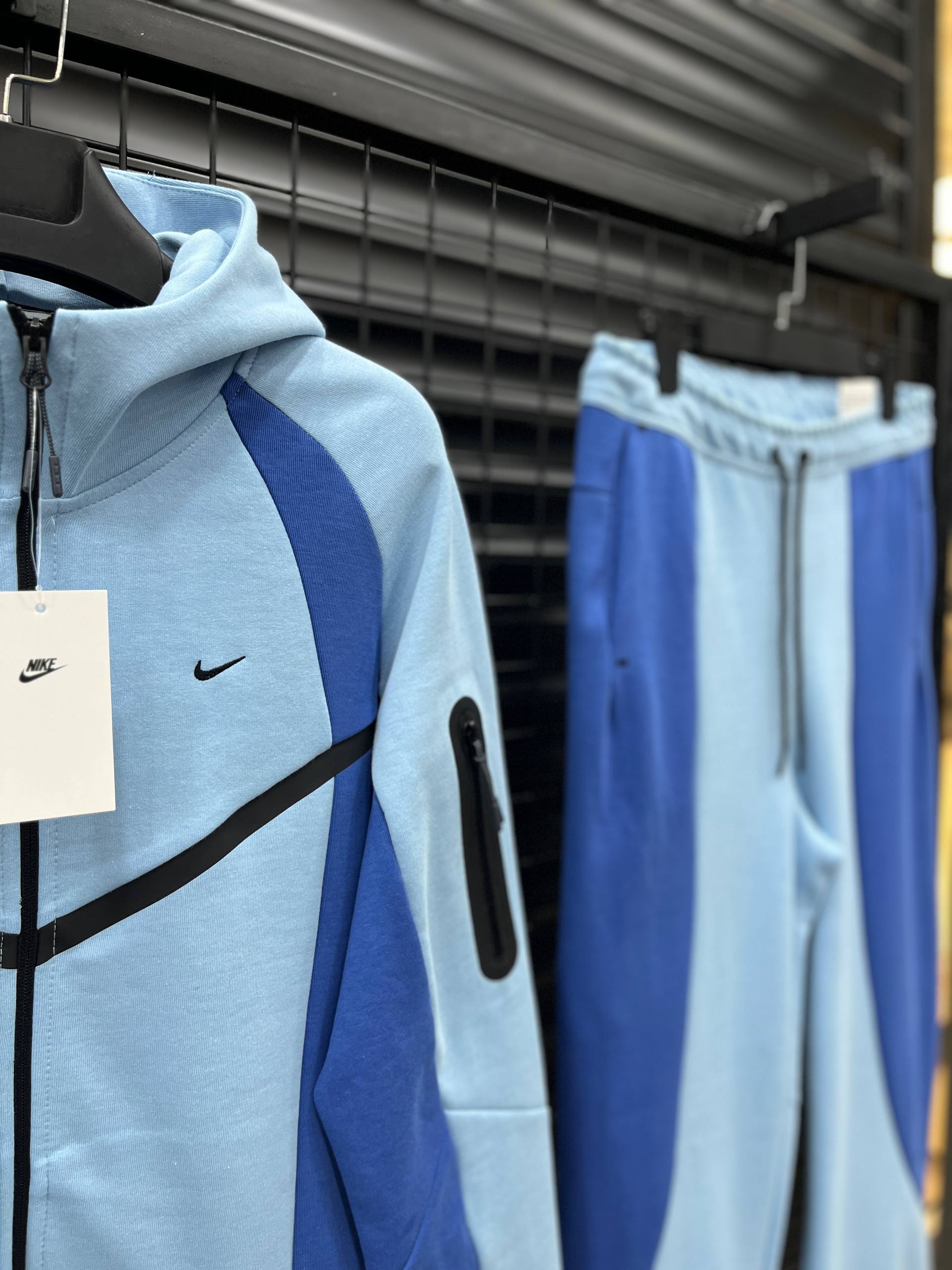 TECH FLEECE 2026 TAKIM - MAVI