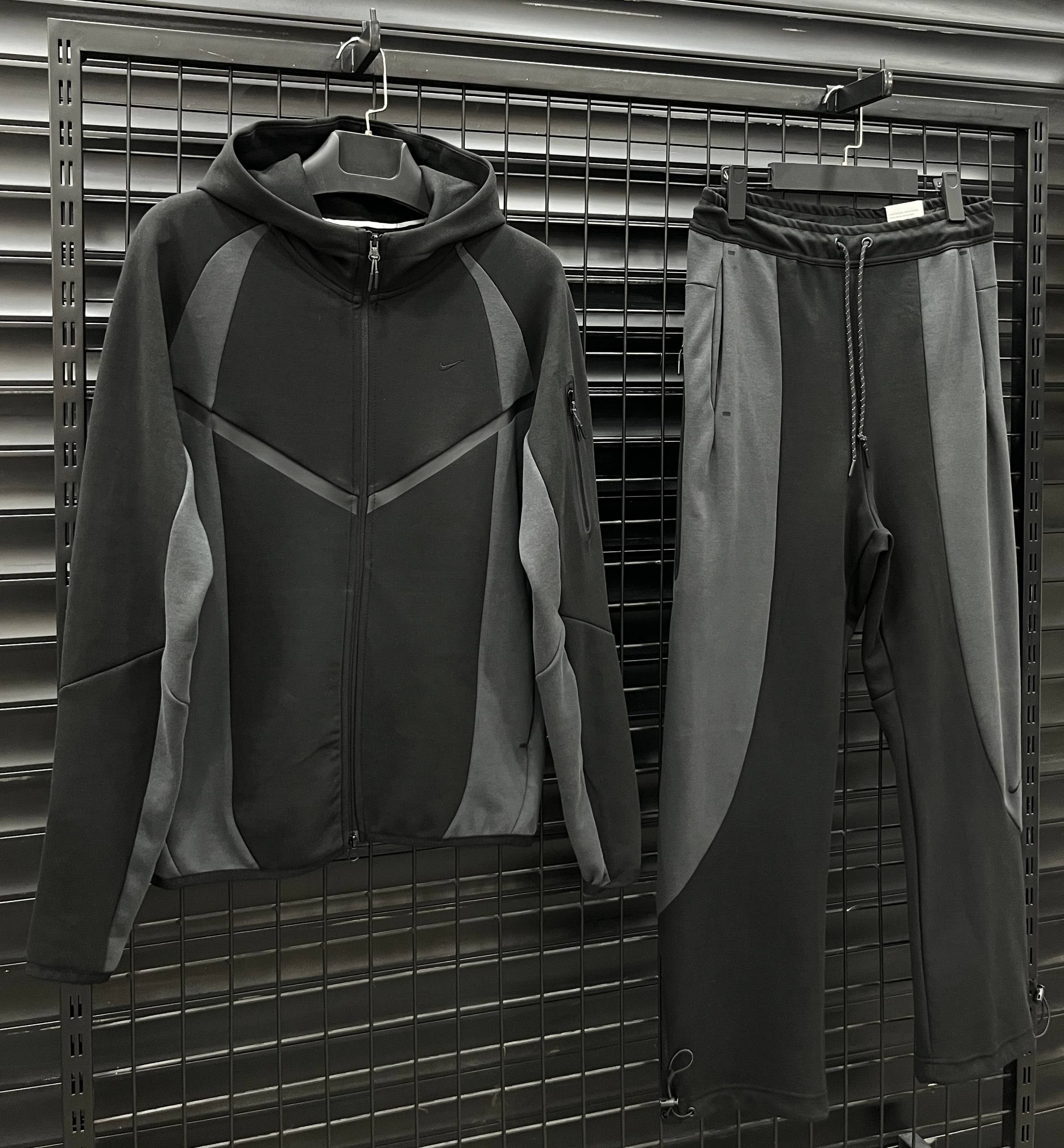 TECH FLEECE 2026 TAKIM - SIYAH