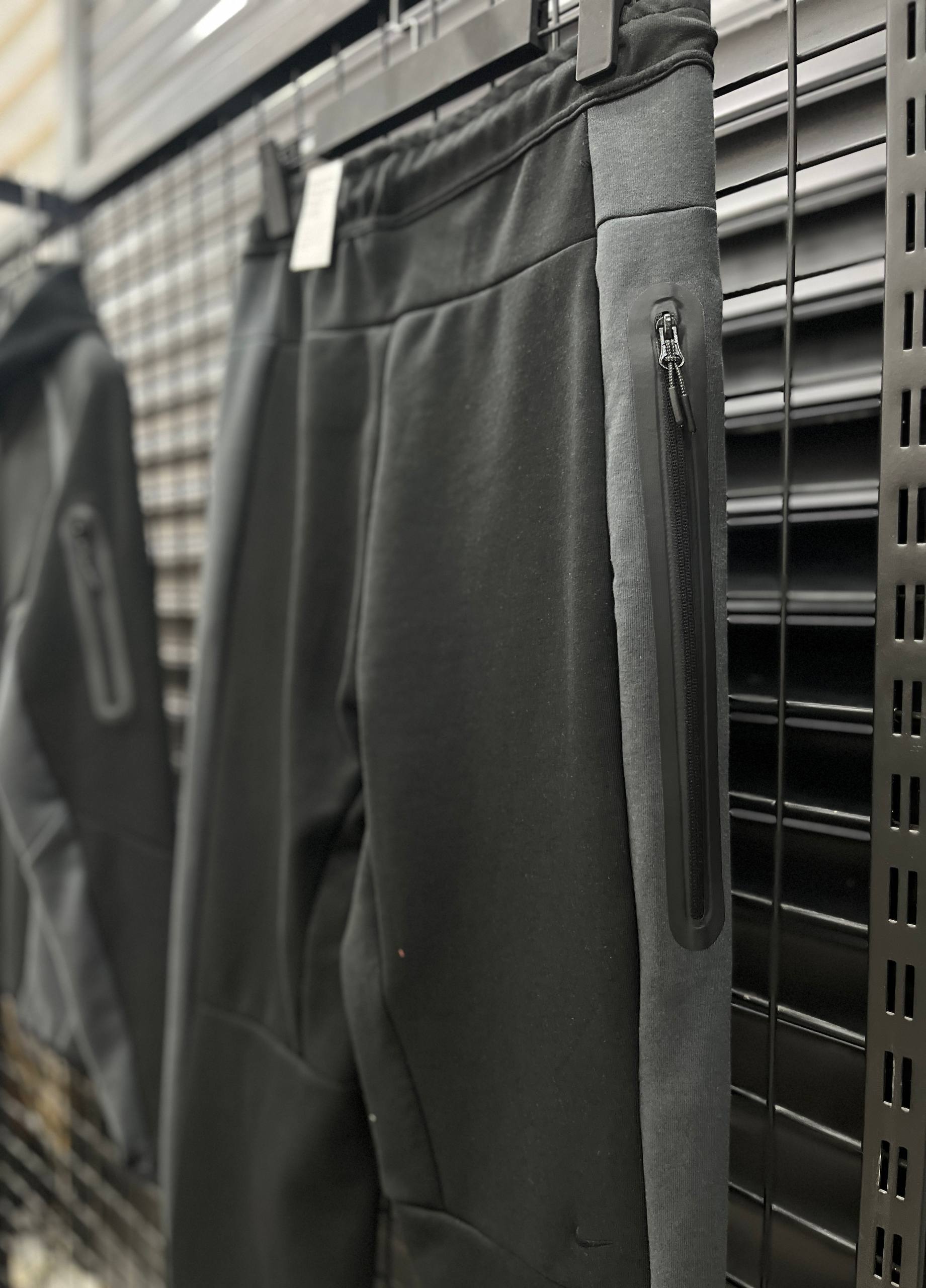TECH FLEECE 2026 TAKIM - SIYAH