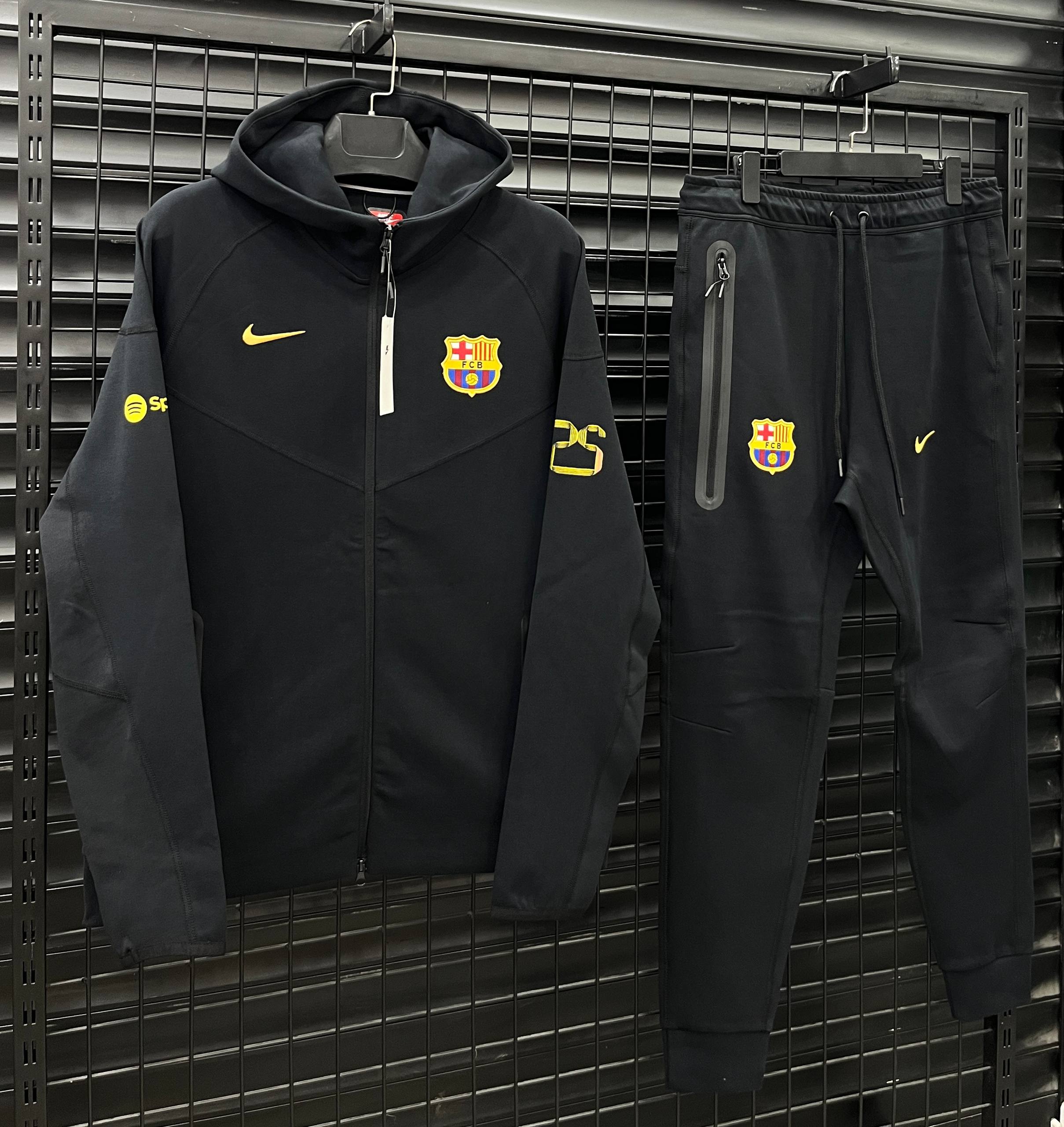 TECH FLEECE BARCELONA TAKIM - SIYAH