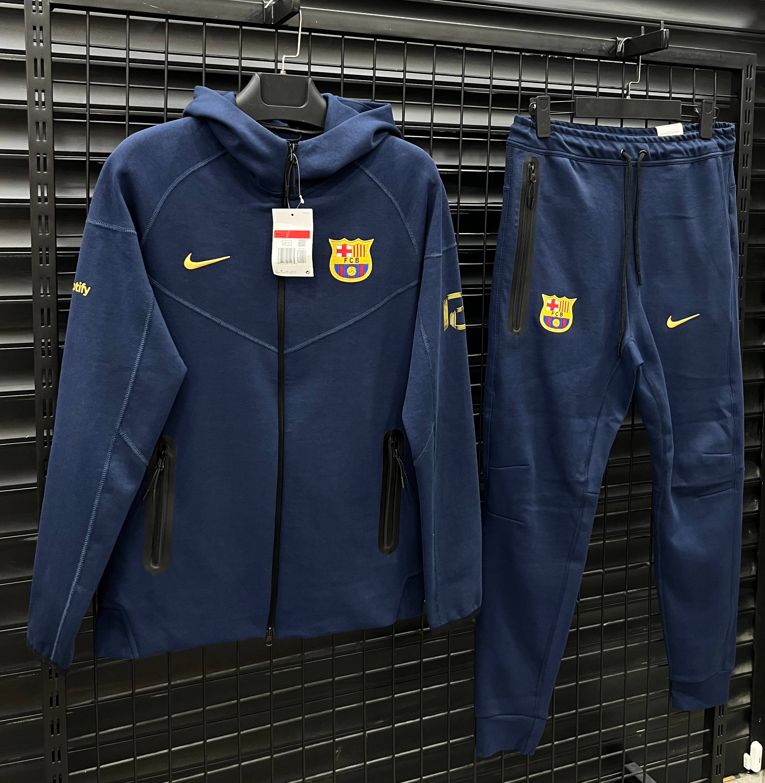 TECH FLEECE BARCELONA TAKIM - LACIVERT